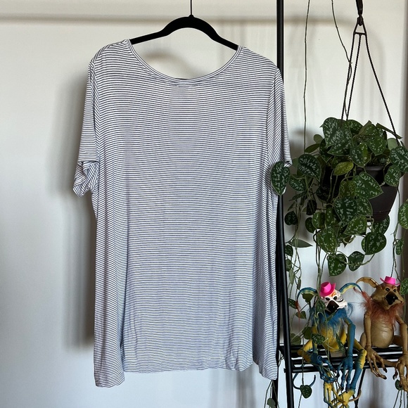 Old Navy LUXE Striped Shirt - Picture 4 of 5